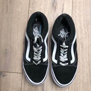 VANS sneakers almost new! Size 6.5 men/8.5 women